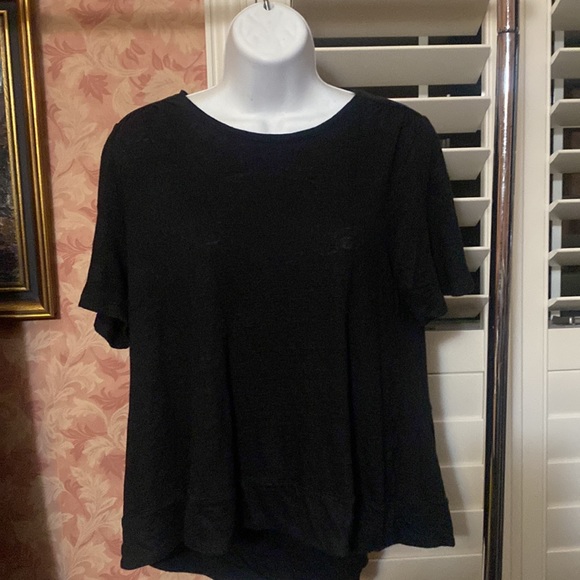 Chico’s Black Hi-Lo 100% Linen Top, Size 1 - Picture 2 of 6